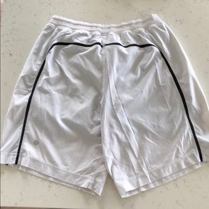 Lululemon gym shorts w/ liner